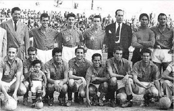 León busca a través de redes sociales copa desaparecida