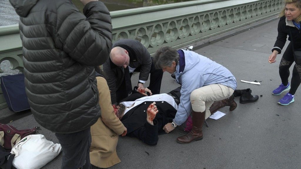 Imágenes del ataque terrorista cerca del Parlamento de Londres - londres-08