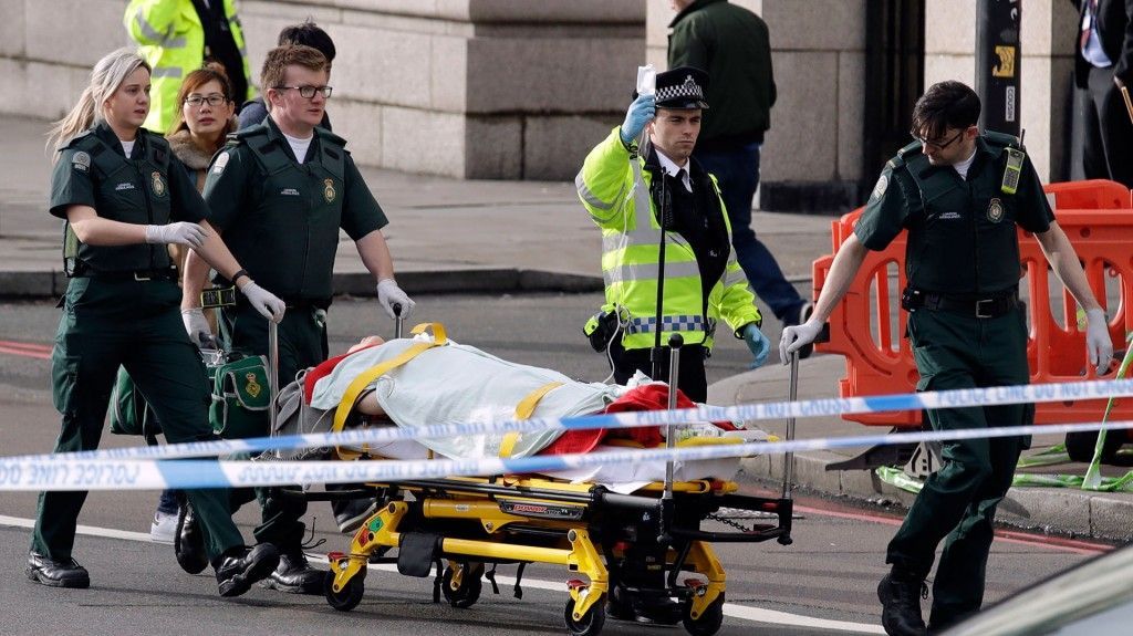 Detienen a ocho personas relacionadas al atentado en Londres - londres-14