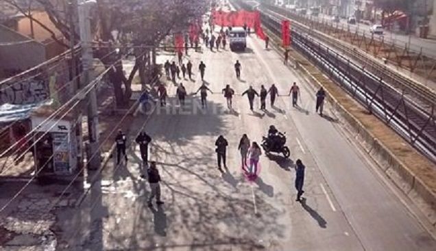 Manifestantes provocan caos vial en Ermita Iztapalapa