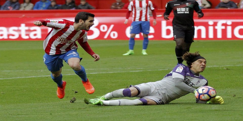 Video: Memo Ochoa ataja penal al Sporting