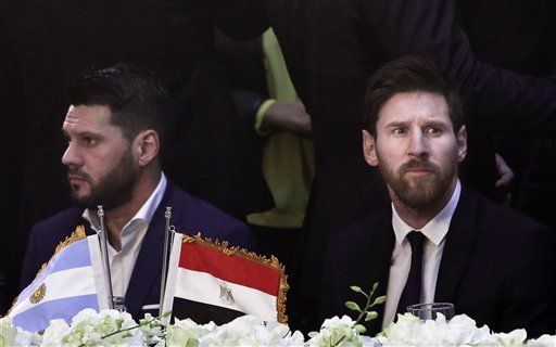 Arqueólogo egipcio se disculpa por insultar a Lionel Messi