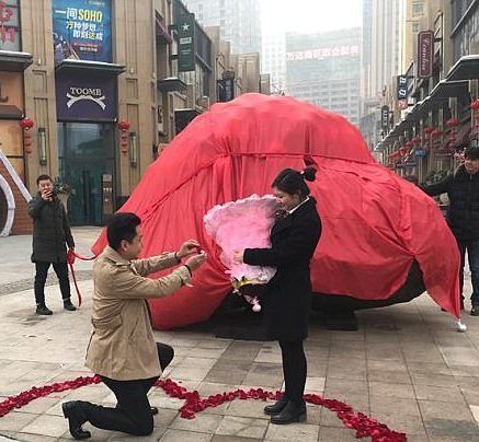 Hombre propone matrimonio con meteorito - meteor-1-e1489690635997