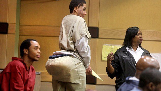 Condenada a diez años en cárcel por inyectar cemento a glúteos de pacientes