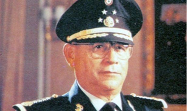 Muere Antonio Riviello, exsecretario de la Defensa Nacional