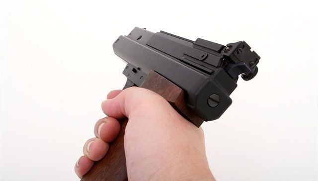 Niño de cuatro años se dispara en el estómago en Florida