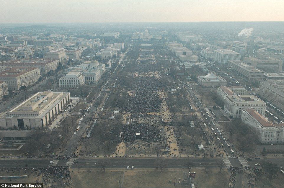 Fotos oficiales de las tomas de posesión de Trump y Obama - obama-2009-1