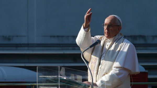 Papa pide omitir prejuicios y chismes contra el prójimo