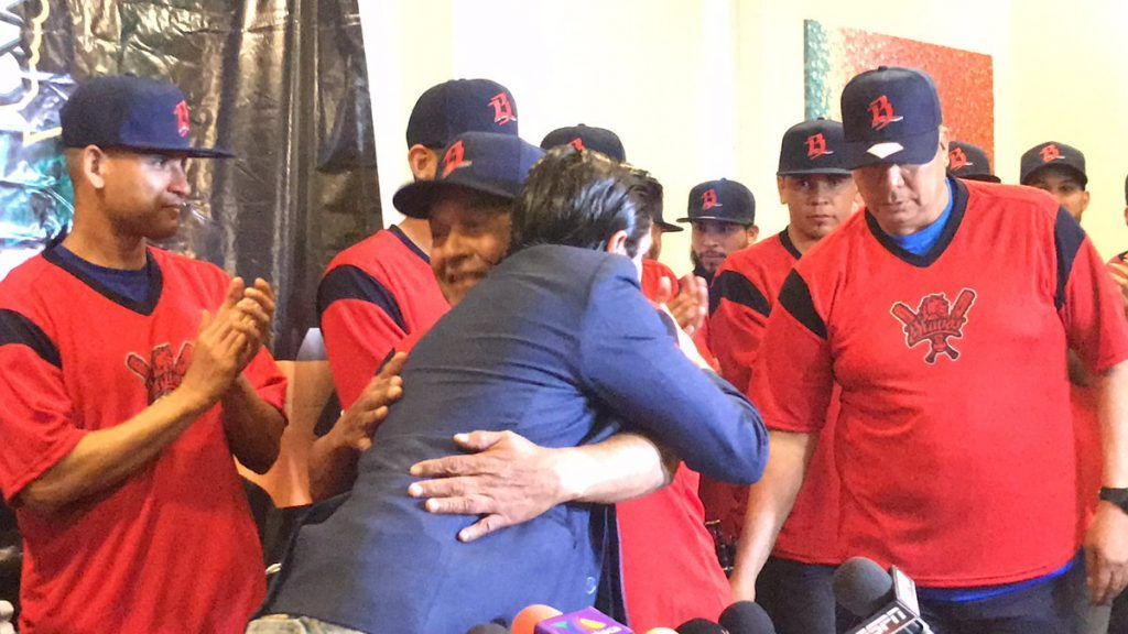 Localizan a Paquín Estrada - paquin-estrada-bravos-conferencia-1024x576