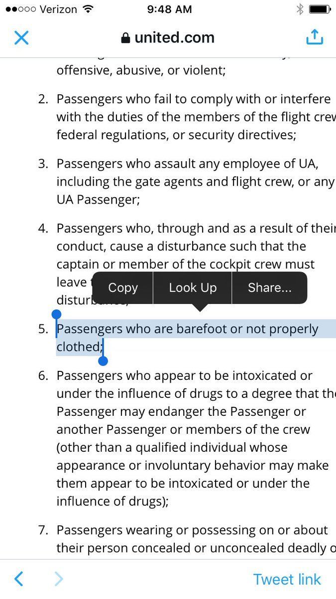 United Airlines impide abordar con leggins - pasajeros