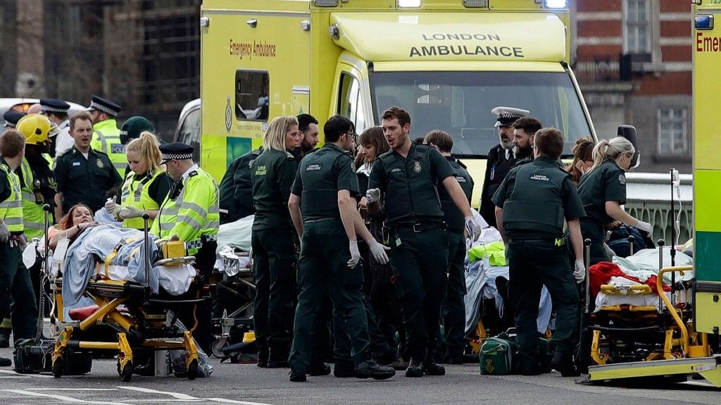 Policía británica revela nombre del terrorista de Londres - persaonala-AP