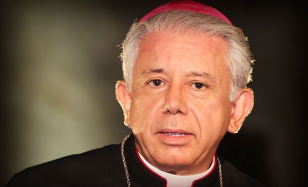 Cardenal Rivera respalda que hay acoso de Graco a obispo de Cuernavaca