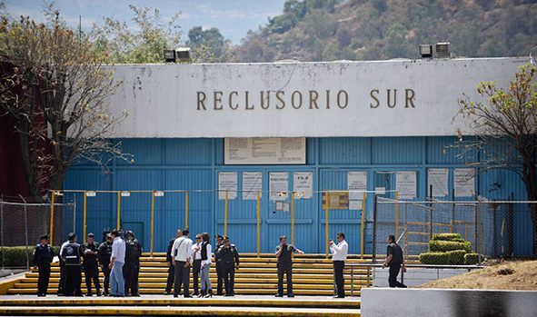 Desaparece reo en el Reclusorio Sur