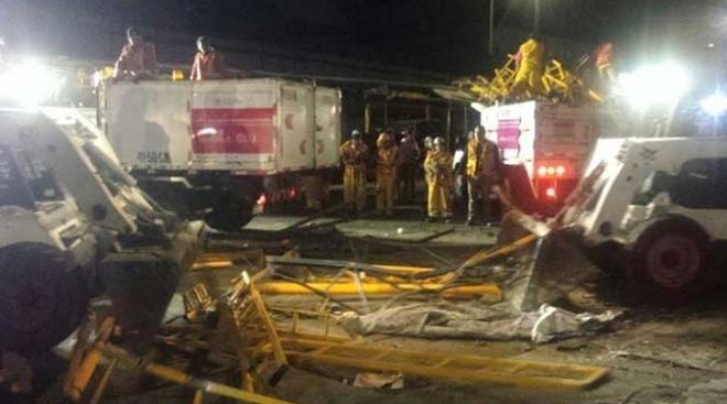 Retiran estructuras metálicas de Eje 1 Norte