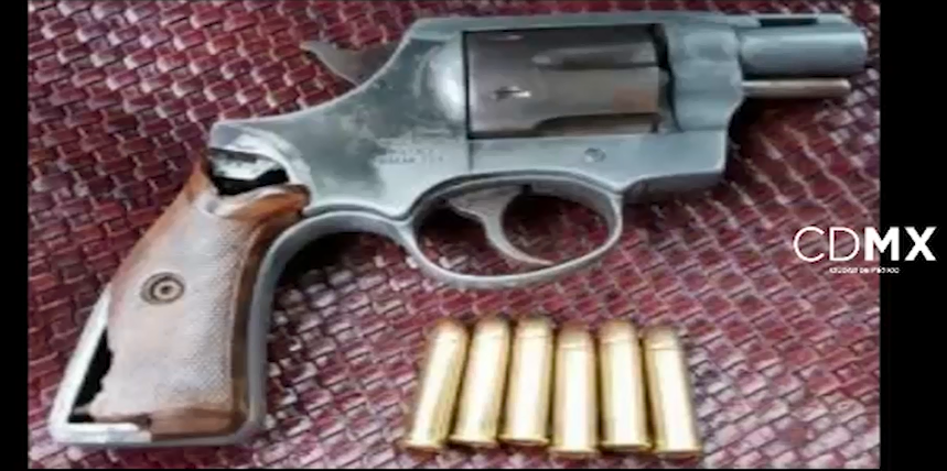 Vinculan a proceso a banda colombiana por robo a casa habitación - revolver