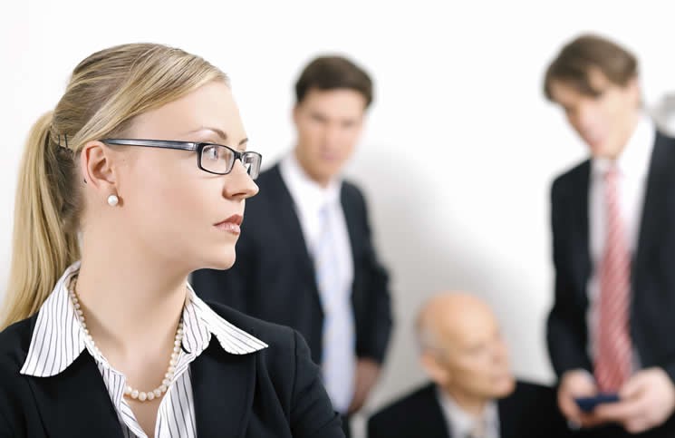 Atribuyen al sexismo problemas por aire acondicionado en oficinas