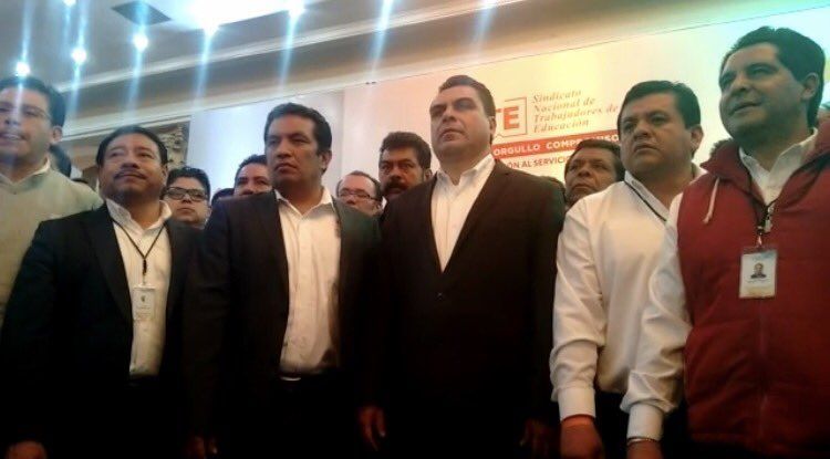 Nombran a nuevo secretario de la sección 15 del SNTE