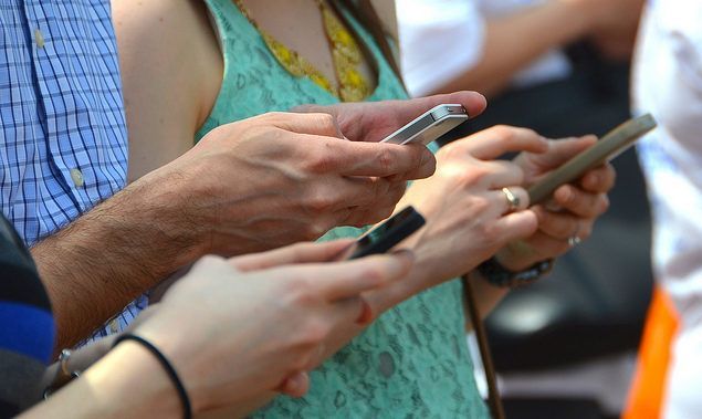 Advierten sobre posibles hackeos por mensajería instantánea