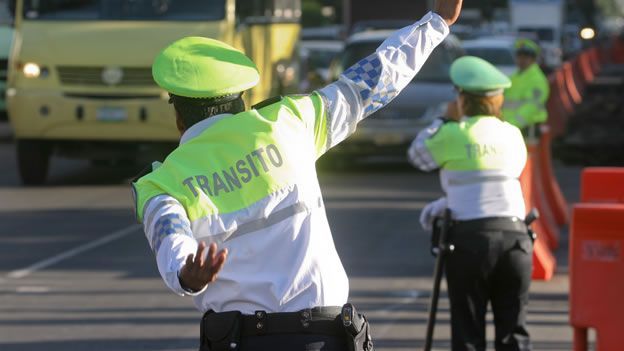 Policía capitalina explica proceso de fotomultas - transitofdf