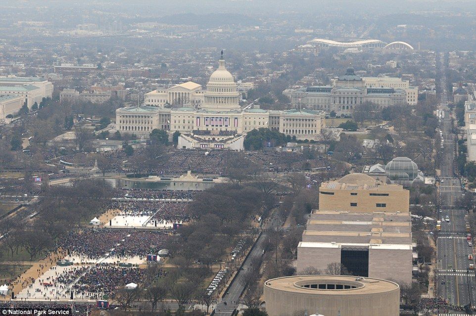 Fotos oficiales de las tomas de posesión de Trump y Obama - trump-4