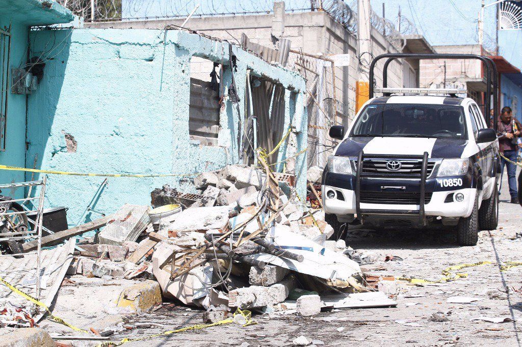 Dan de alta a dos pacientes por explosión en Tultepec