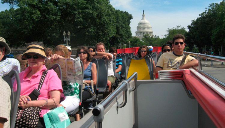 Turistas mexicanos gastan 30 por ciento más que el promedio en EE.UU. - turistas-1