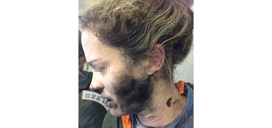 Explotan audífonos durante vuelo