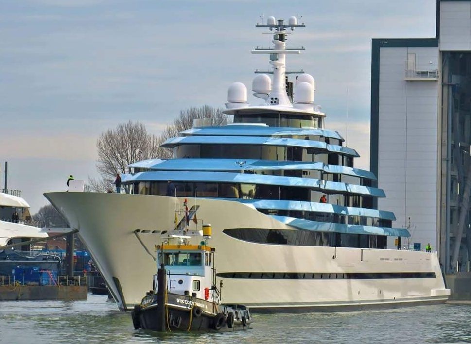 Conoce el yate con alberca estilo acuario - yate1-e1488560166876