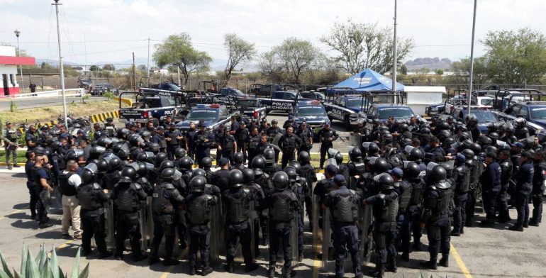 Motín en penal de Michoacán deja dos heridos