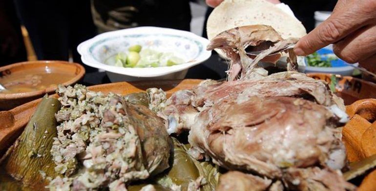 Comienza la Feria de la Barbacoa en Xochimilco