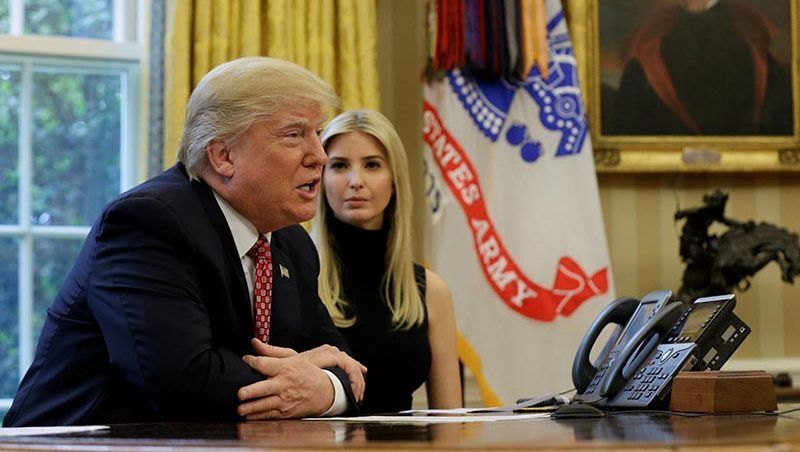 Trump quiere que un estadounidense pise Marte durante su mandato