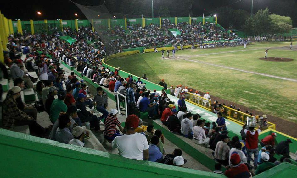 Piden auditar el estadio de Los Bravos de León - Beisbol_DomingoSantana_02