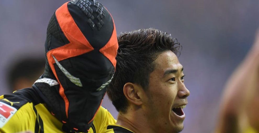 Aubameyang en problemas por celebrar con máscara de Nike Aubameyang en problemas por celebrar con máscara de Nike