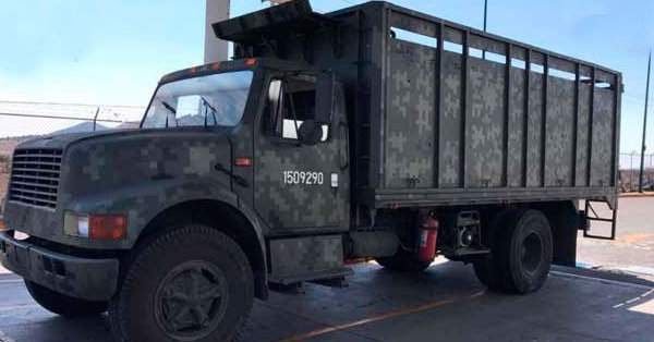 Camión apócrifo de la Sedena extraía gasolina