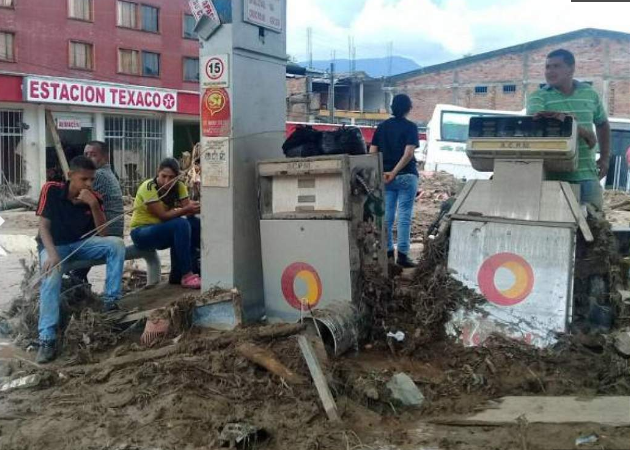 #Fotos Antes y después de la tragedia en Mocoa, Colombia - Captura-de-pantalla-2017-04-04-a-las-12.04.00
