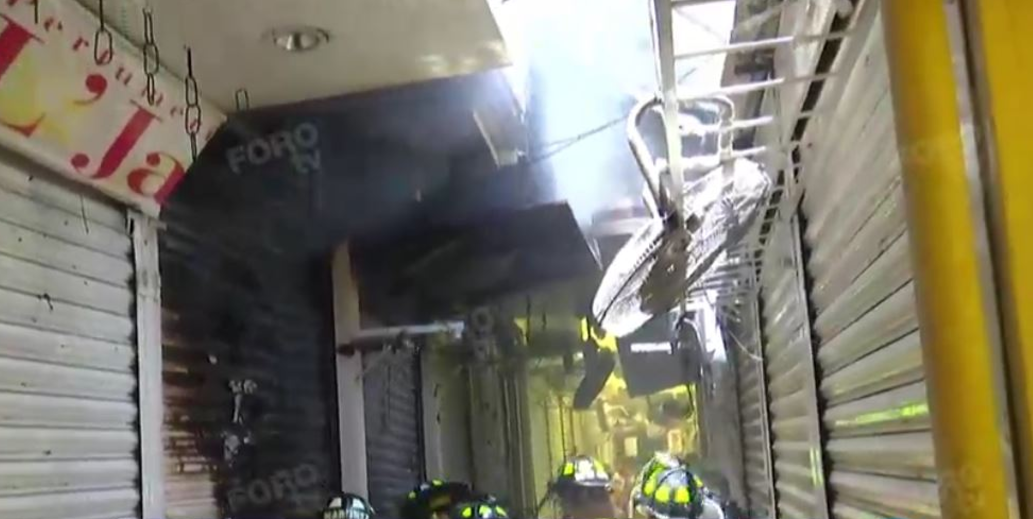 Incendio en Mercado de Tepito no dejó lesionados - Captura-de-pantalla-2017-04-04-a-las-13.49.59