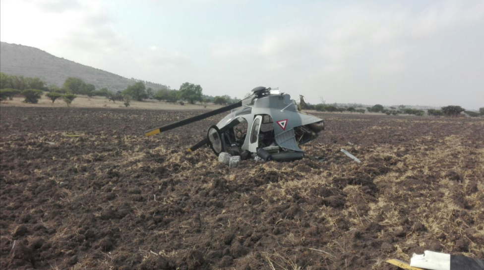 Se desploma helicóptero de la Fuerza Aérea Mexicana