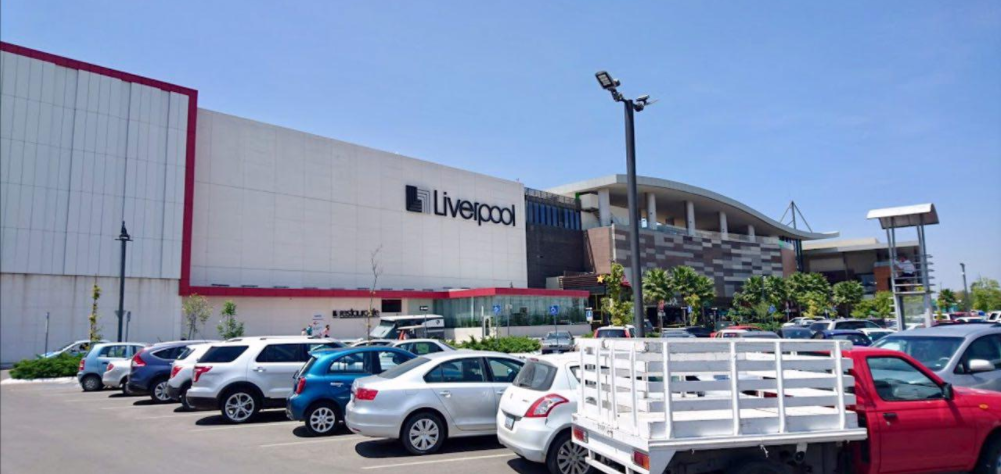 Hombres armados roban Liverpool en León