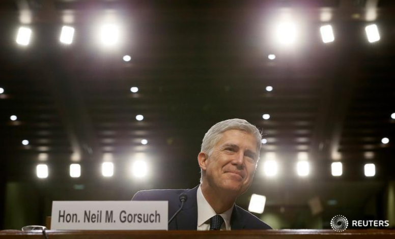 Senado confirma a Neil Gorsuch como magistrado de la Corte Suprema - Captura-de-pantalla-2017-04-07-a-las-12.17.02