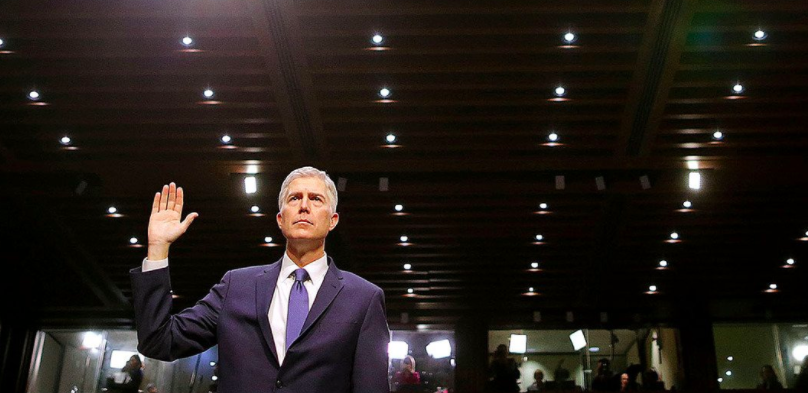 Senado confirma a Neil Gorsuch como magistrado de la Corte Suprema