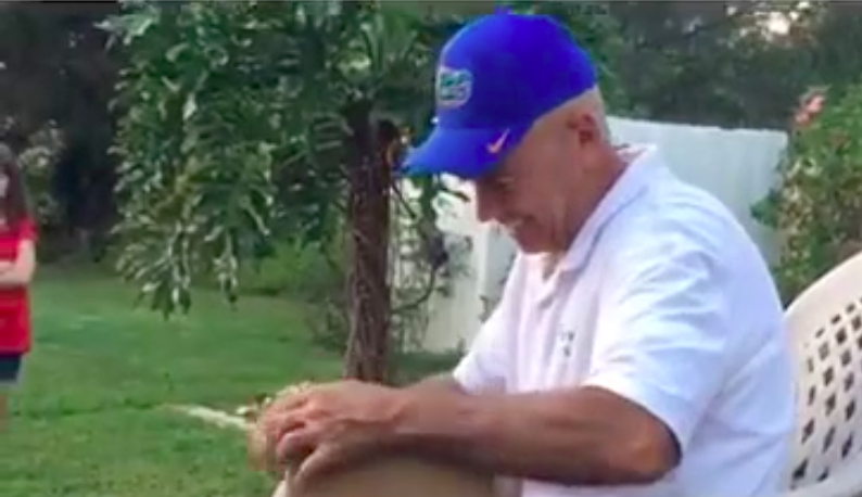 #Video Abuelo puede ver colores por primera vez