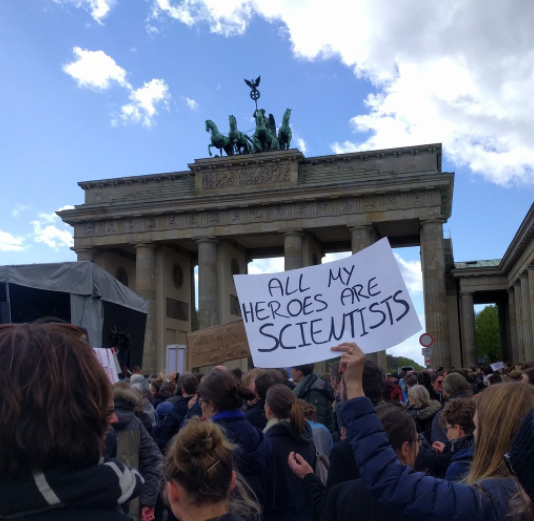 Miles marchan a favor de la Ciencia y en contra de Trump - Captura-de-pantalla-2017-04-22-a-las-6.06.15-p.m.