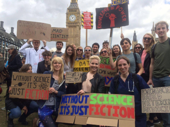 Miles marchan a favor de la Ciencia y en contra de Trump - Captura-de-pantalla-2017-04-22-a-las-6.07.39-p.m.