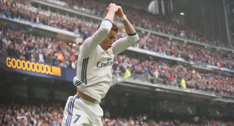 Real Madrid consigue agónico triunfo