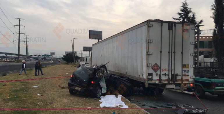 Choque deja una mujer muerta en la Autopista México-Toluca