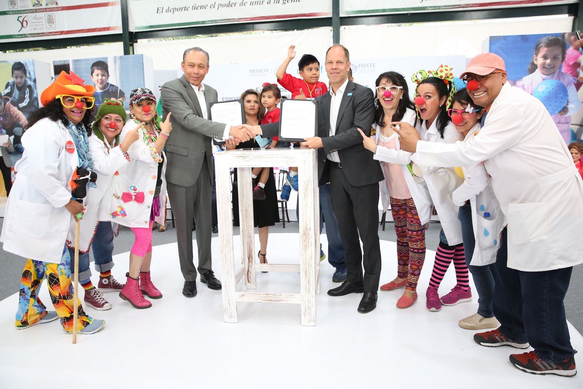 ISSSTE y UNICEF firman acuerdo en beneficio de 2 millones 500 mil niños y adolescentes