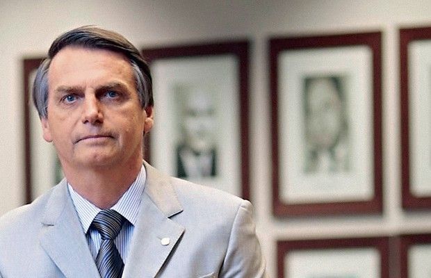 Mejora la salud del candidato presidencial brasileño acuchillado - Jair-Bolsonaro