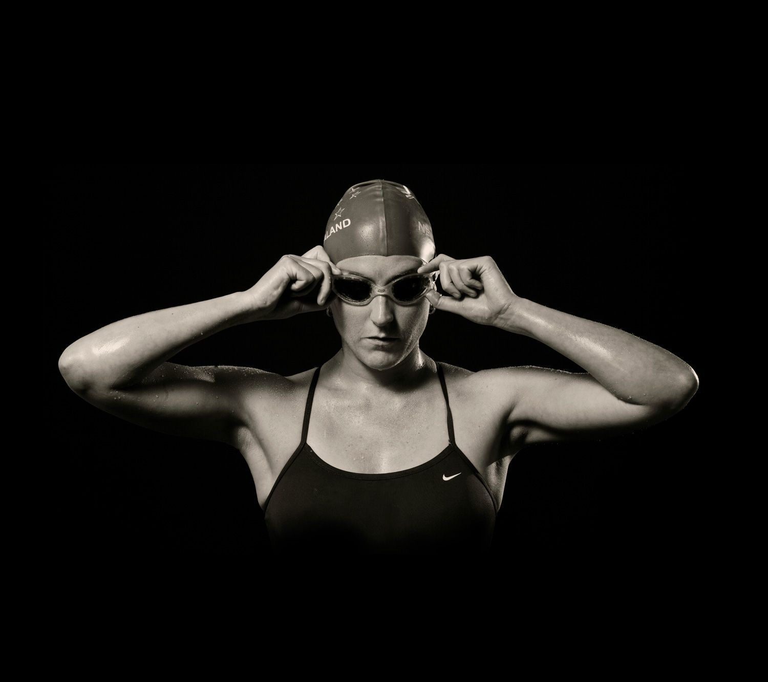 Nadarán en la frontera en contra de Trump - KIMSWIMS-SEPIA-HERO