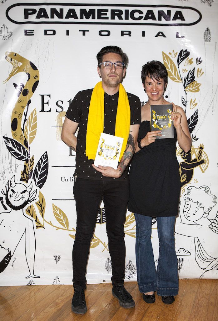 Llega a librerías "Esta es mi pinche Biblia" - RICARDOFARIAS-LORENA-AMKIE-698x1024