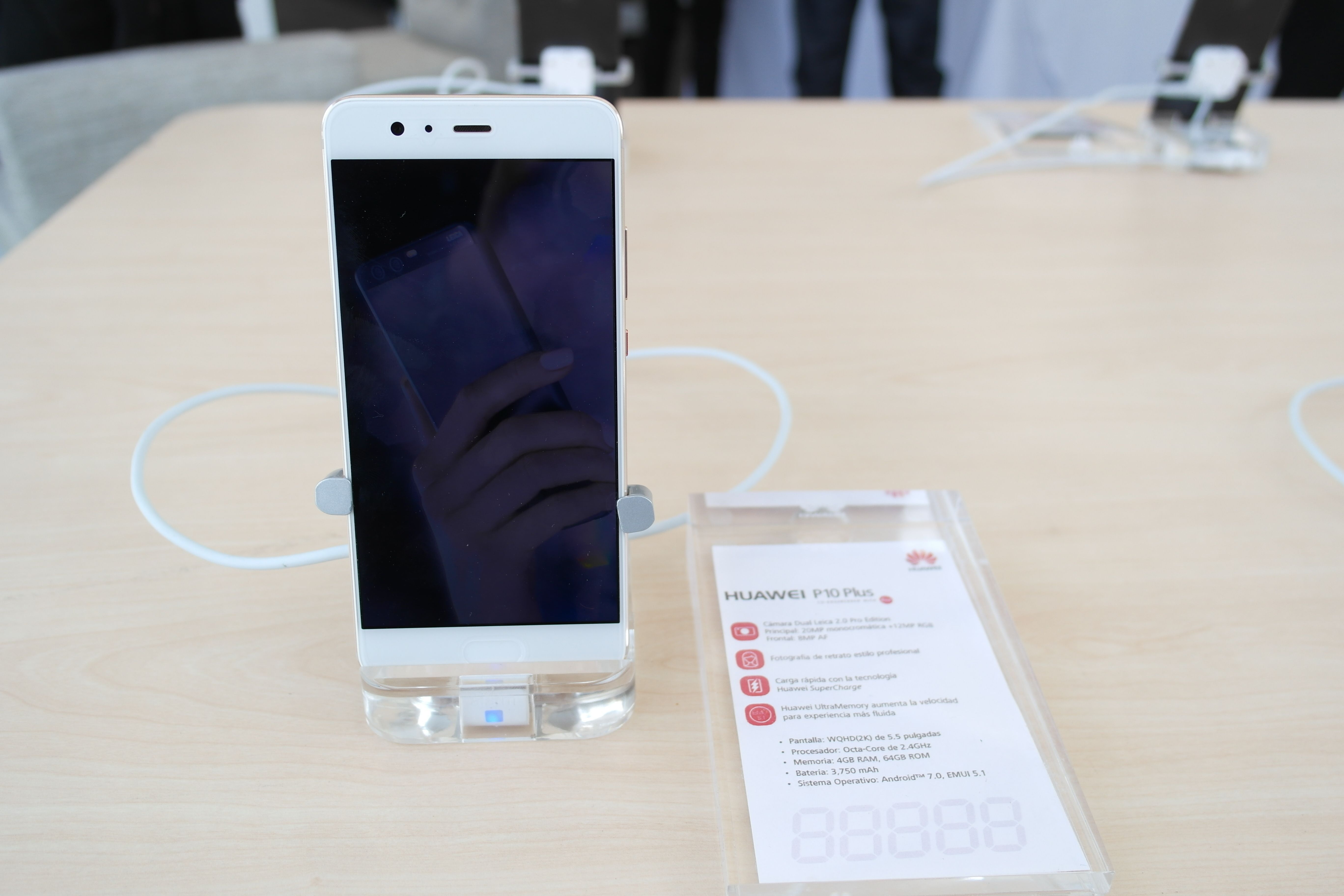 #Video Huawei presenta en México su P10 y P10 Plus - SAM_0223